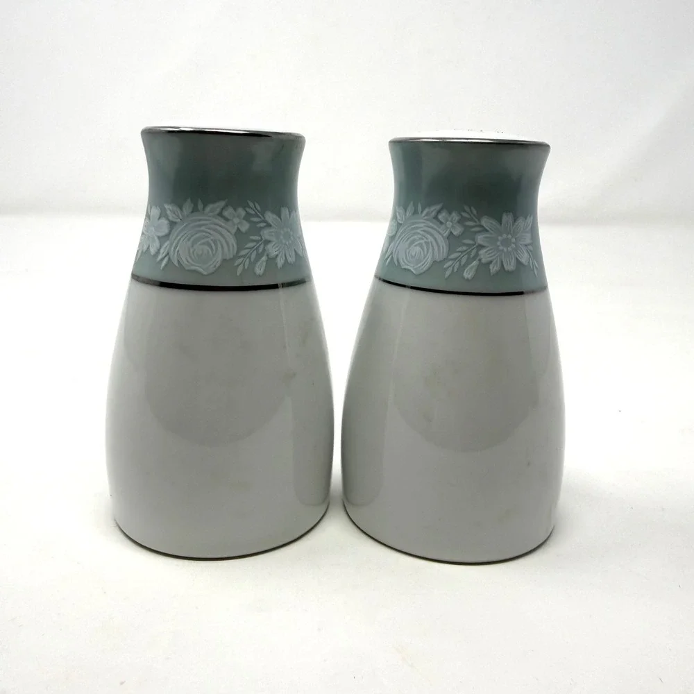 Noritake Japan Lamita Porcelain Salt and Pepper Shakers Floral Blue White Set